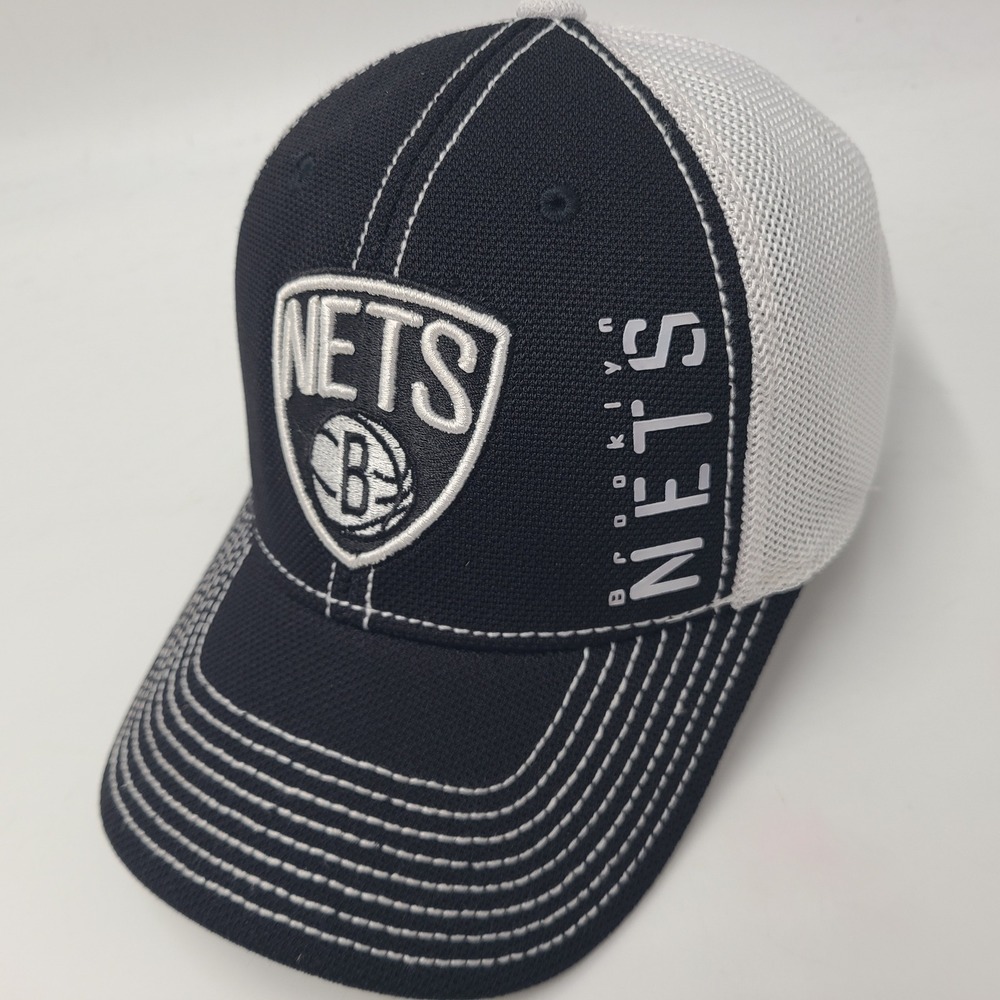 Brooklyn Nets Hat Fitted S-M Trucker Mesh Adidas Black White NBA Basketball Men